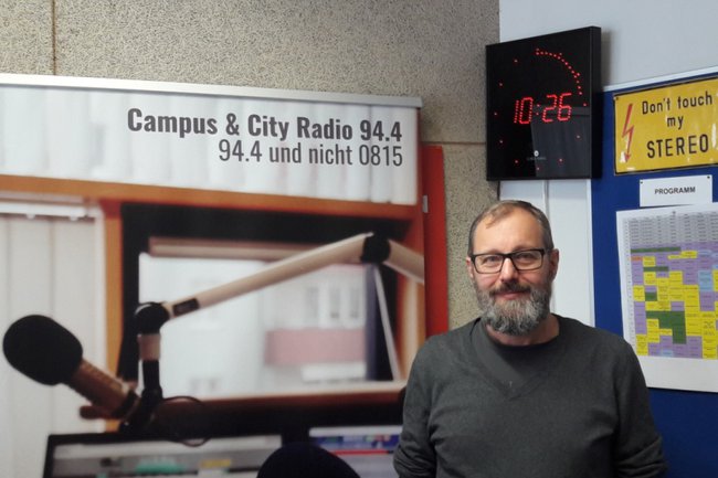 Andreas Gebesmair im Radiostudio