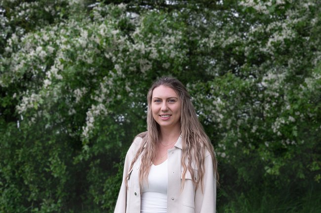 Larissa Knotzer ist Studentin im Bachelor Studiengang Management & Digital Business und absolviert ihr Berufspraktikum beim Unternehmen Würth.