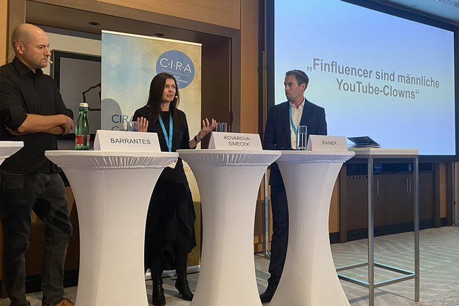 CIRA-Jahreskonferenz 2023: Monika Kovarova-Simecek präsentierte Ergebnisse der Finfluencer-Forschung