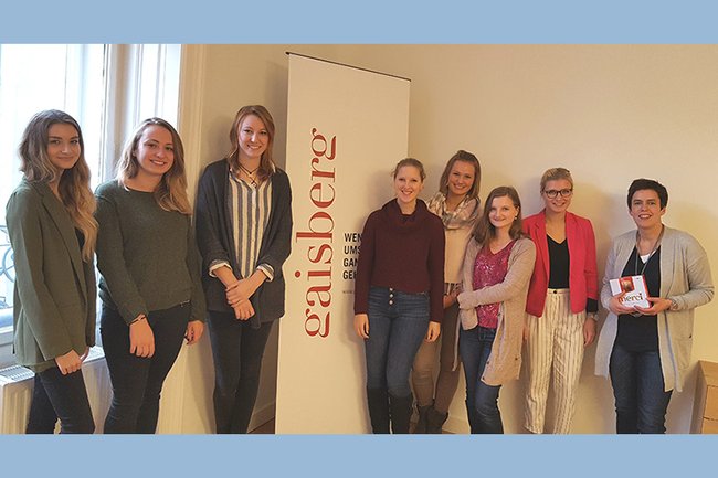 Copyright: Alice Stampach Die Runde des vierten PR-Kamingesprächs des Bachelorstudiums Media- und Kommunikatiosnberatung bei Gaisberg.