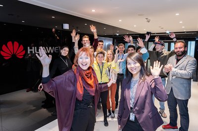 Copyright: Foto - Alissar-Najjar Studentin siegt beim HUAWEI-Bewerb