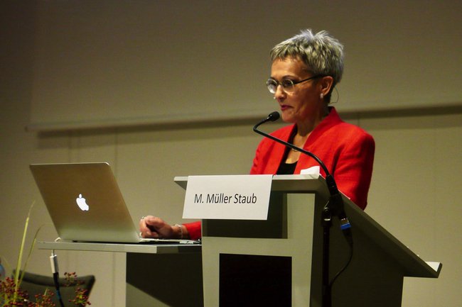Frau Prof. Dr. Maria Müller Staub bei ihrem Vortrag