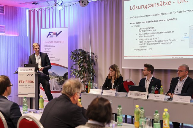 Vortrag Stütz FSV (c) FSV - Österreichische Forschungsgesellschaft Straße - Schiene - Verkehr APA-Fotoservice Reither.jpg
