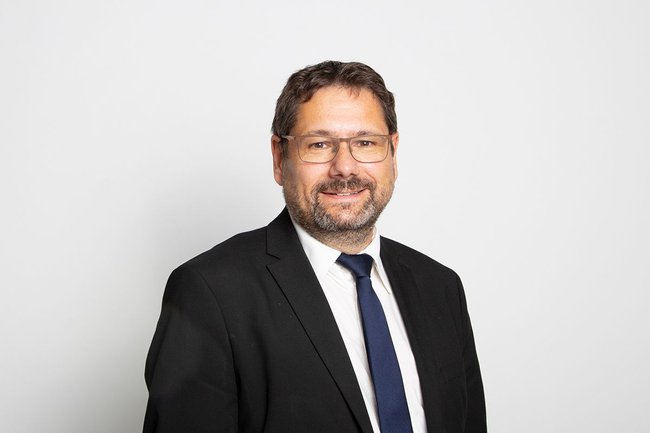 Studiengangsleiter Helmut Kammerzelt zur „Media-Persönlichkeit 2022“ nominiert