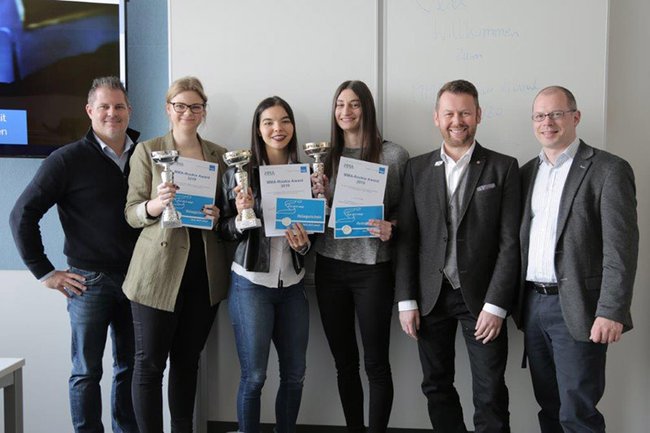 Die glücklichen Gewinnerinnen des MMA Rookie Awards 2020