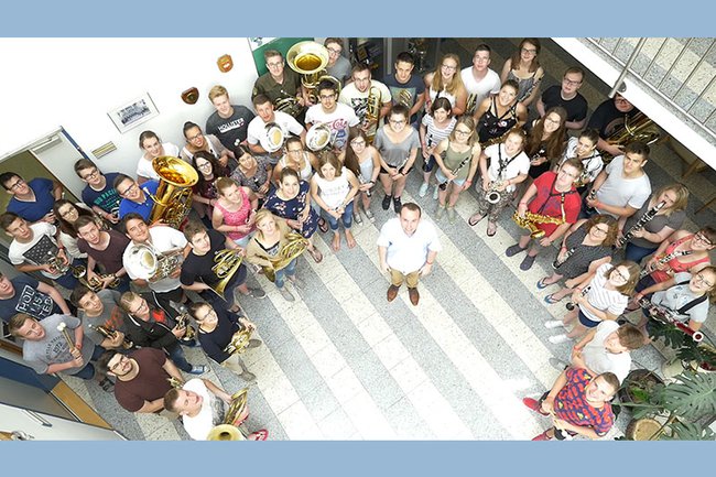 Die junge Bläserphilharmonie wurde von einem Studierendenteam unter anderem bei ihrem Junicamp dokumentarisch begleitet.