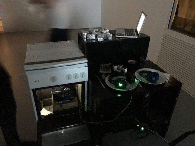 Die interaktive Audio/Video-Installation „Kitchen Machine“